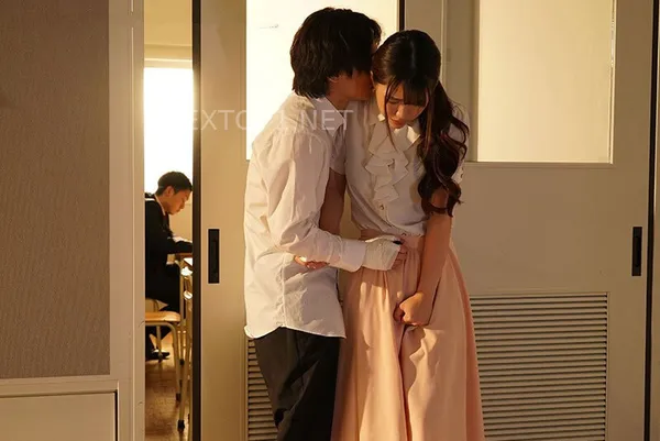 sex ba mẹ con trong nhà tắm Học trò cá biệt tống tình cô giáo khi chồng yêu cô ấy tương tác cậu ta